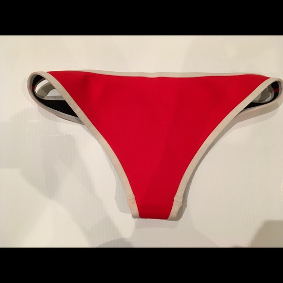 Red Hoaka Swimsuit - Picture 4 of 9